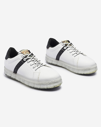 Жіночі спортивні кросівки білого кольору з чорними вставками Asxa- Footwear