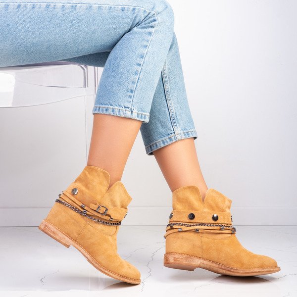 Braune Cowboystiefel auf einem Innenkeil Salem - Footwear