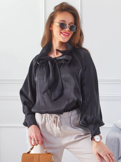 Royalfashion Блискуча жіноча сорочка з декоративним коміром