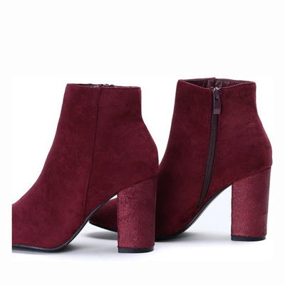 Burgundowe botki na słupku Freyana- Obuwie