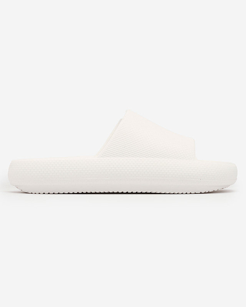 Royalfashion Білі жіночі гумові шльопанці з тисненням Okeris