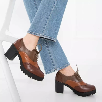 OUTLET Dunkelbraune Damenschuhe am Tiarino-Pfosten - Schuhe
