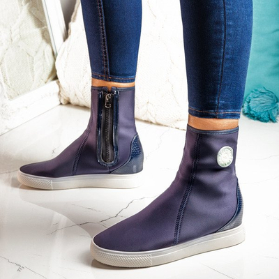 Botki a'la trampki w kolorze granatowym - Obuwie