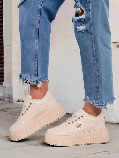 Royalfashion Warme Damen-Sneaker mit Fell Rozit