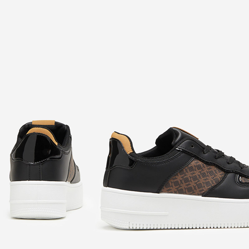 Чорні кросівки з принтом Glou