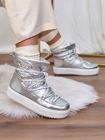Royalfashion Damen Silber Vevnose Schlupfstiefel a'la Schneestiefel