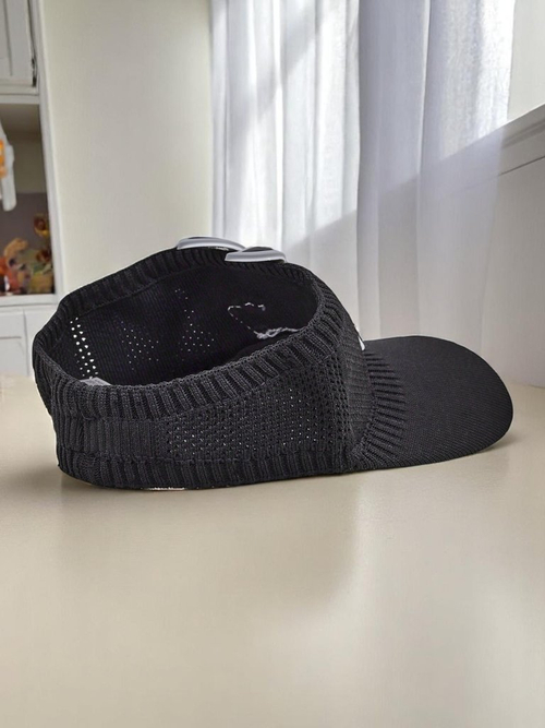 Royalfashion Дитяча козирка з вушками зайчика