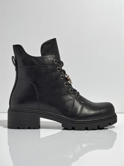 Geschnürte Damenstiefeletten Veltih aus Öko-Leder