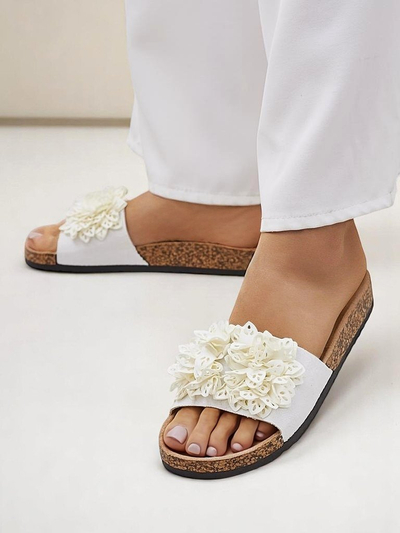 Royalfashion Damen-Flip-Flops mit kleinen Blüten Occes