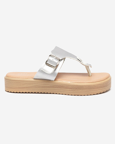 Silberne Damensandalen auf der Borico-Plattform - Schuhe