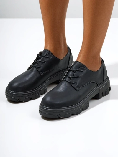 Royalfashion Damenschuhe auf einer dickeren Sohle Gofey
