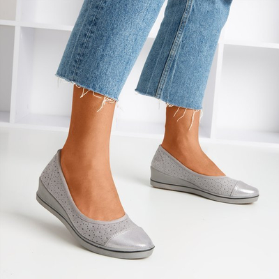 Сіра балерина на низькому клині Irtriva - Взуття 1