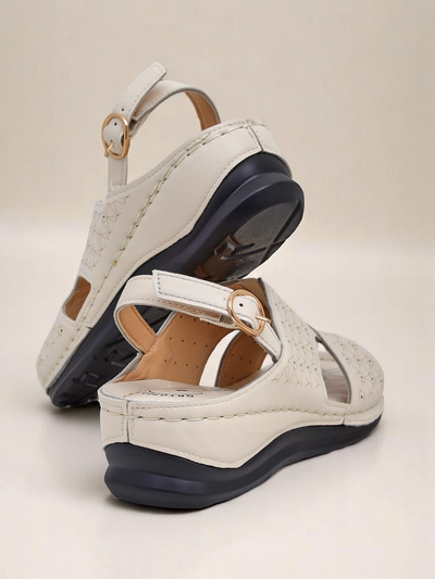 Royalfashion Damensandalen mit kleinem Keilabsatz Komfort Schick