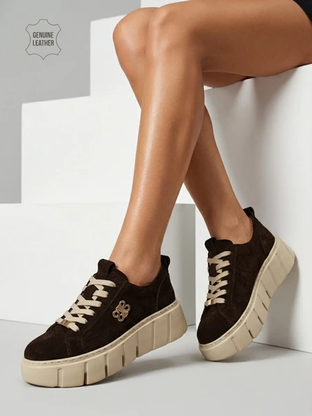 Sportliche Damen-Sneakers aus Naturleder Renos