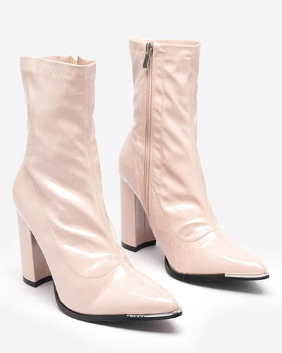 Beige lackierte Damenstiefel am Rekifa-Pfosten - Schuhe