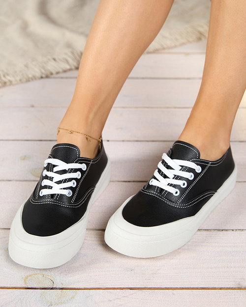 Чорні жіночі кросівки Lorino - Взуття