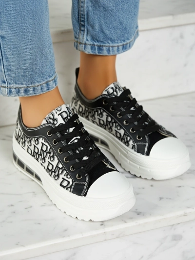Sneakers Livia in Schwarz-Weiß mit Plateau