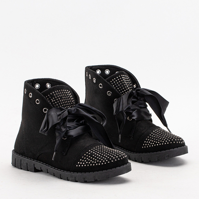 Чорні жіночі черевики з оздобленням Segadi