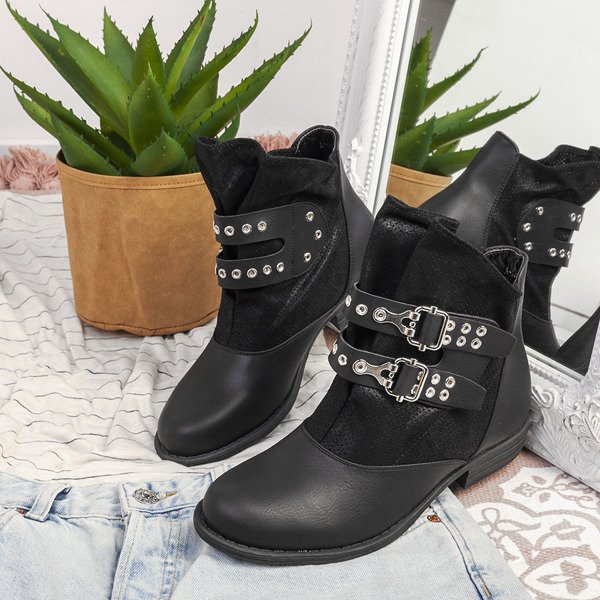 Schwarze Stiefeletten mit silbernen Halcyon-Schnallen - Schuhe