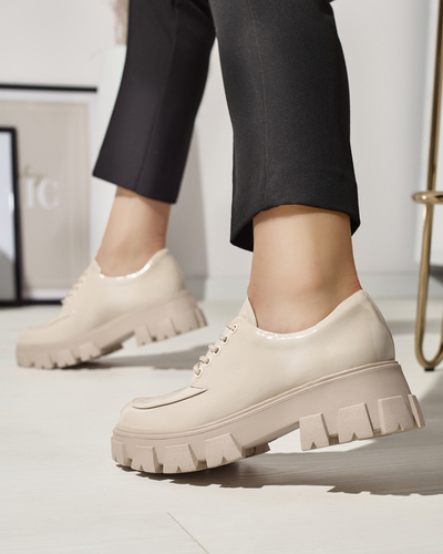 Hellbeige lackierte Damen Schnürschuhe Ginara - Schuhe