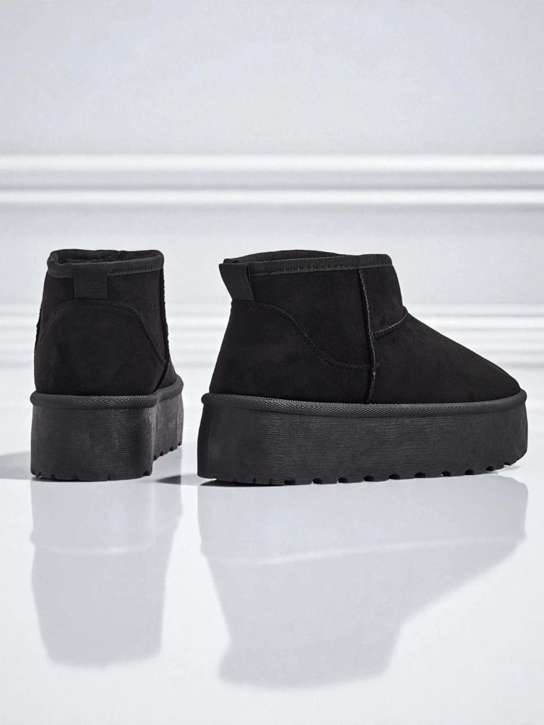 Kurze Damenstiefel a'la Schneestiefel Memi