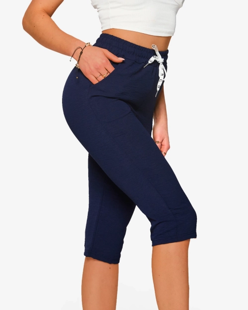 Жіночі темно-сині тканинні шорти 3/4- Одяг