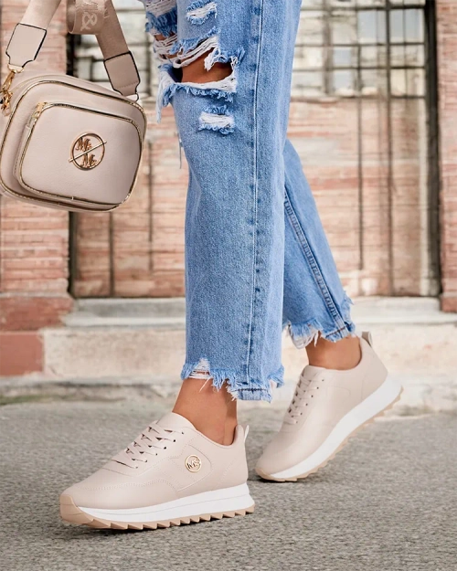 Жіночі кросівки Royalfashion Borumo