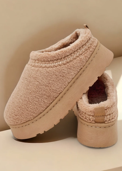 Royalfashion Kurze Damen Schneestiefel a'la Esel