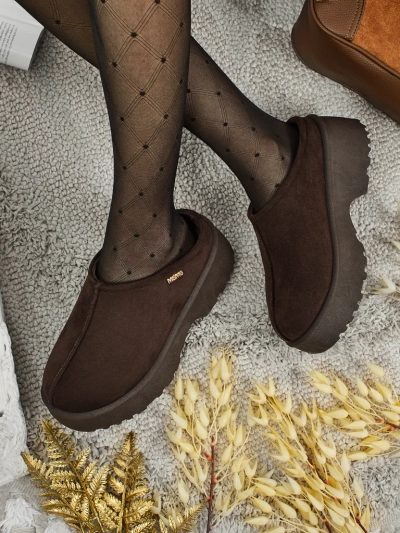 Kurze Damenstiefel im Schneestiefel-Stil mit Fell Calindra