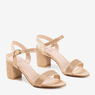 Beige Sandalen auf einem höheren Pfosten, verziert mit Tina Zirkonia - Schuhe 1