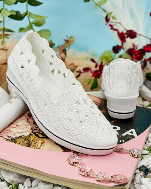 Royalfashion Жіночі напівчеревики на низьких підборах Dellio