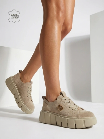 Sportliche Damen-Sneakers aus Naturleder Renos