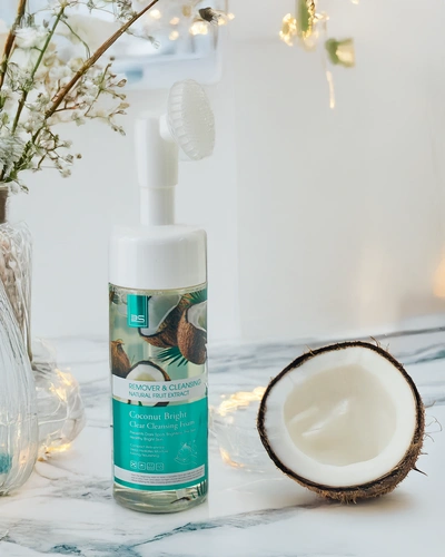 Reinigende feuchtigkeitsspendende Gesichtsseife zur Reduzierung von Verfärbungen KOKOSNUSS 150 ml