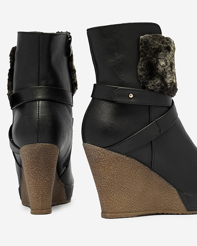 Schwarze Damen-Keilstiefel mit Fell Emricca - Footwear