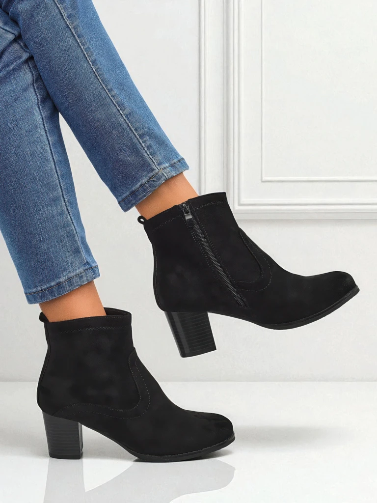 Damen Stiefeletten aus Eco-Wildleder mit Absatz Crimson Echo