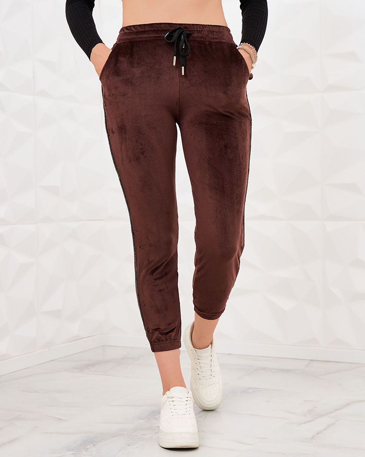 Royalfashion Braune Velours-Damen-Sweatpants mit Zirkonen