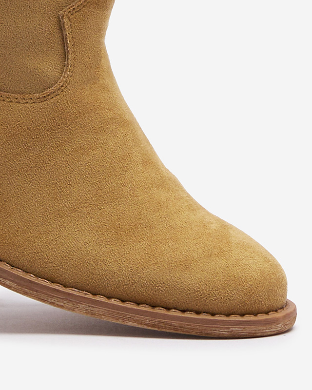 Cowboystiefel auf einem Indoor-Keil aus Kamel Bluestone - Footwear 1