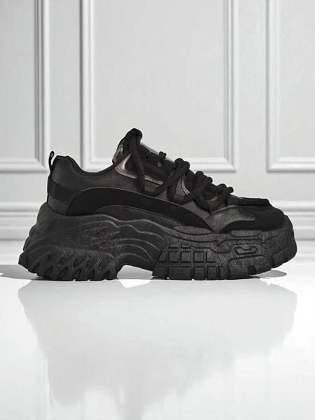 Aurelia Nero – Damen Chunky Sneakers aus ökologischem Leder Schwarz 6,5 cm