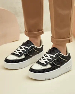 schwarz