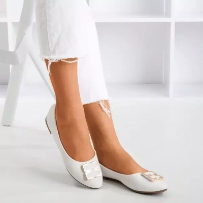 OUTLET Weiße Damenballerinas mit Ornament an der Spitze Rionach - Schuhe