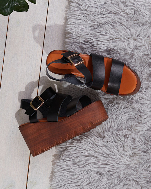 Чорні жіночі босоніжки на танкетці Asorika- Взуття