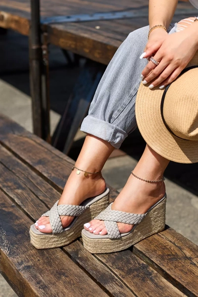 Жіночі шльопанці Royalfashion Grey на підборах Saxiffa