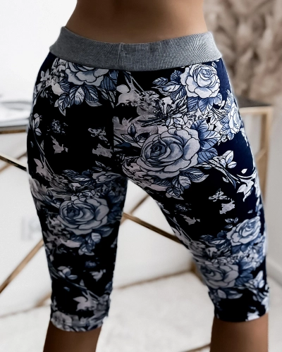 Marineblaue Damen 3/4 Shorts mit Blumenmuster PLUS SIZE - Bekleidung