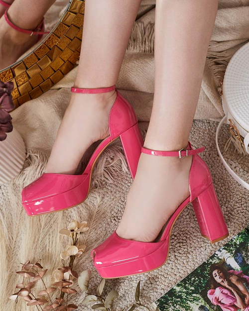 Royalfashion Жіночі лаковані босоніжки Lefeyoa