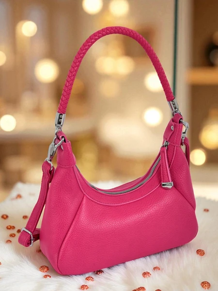 Royalfashion Kleine Damenhandtasche aus Öko-Leder mit dekorativem Riemen Lacquea