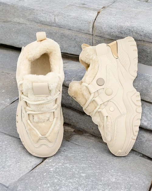 Жіночі модні кросівки з утепленням Royalfashion Poriomo