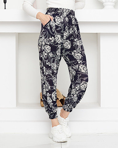 Marineblau-weiß gemusterte Damenhose in PLUS SIZE - Kleidung