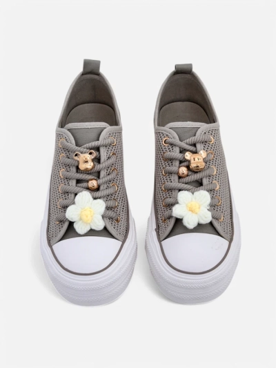 Royalfashion Damen perforierte Sneakers mit Dekorationen Osdo