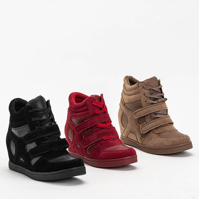 Kastanienbraune Mädchen-Sneakers auf einem gedeckten Anker Janomi - Schuhe