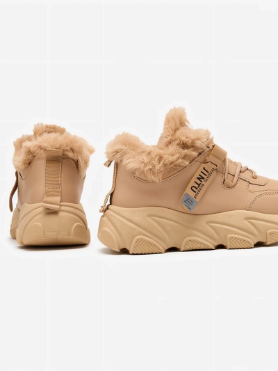 Royalfashion Sportliche Damen-Sneaker mit Fell Nonuas